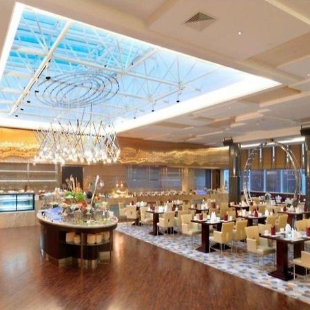 Golden Eagle Summit Hotel Downtown Nankin Dış mekan fotoğraf
